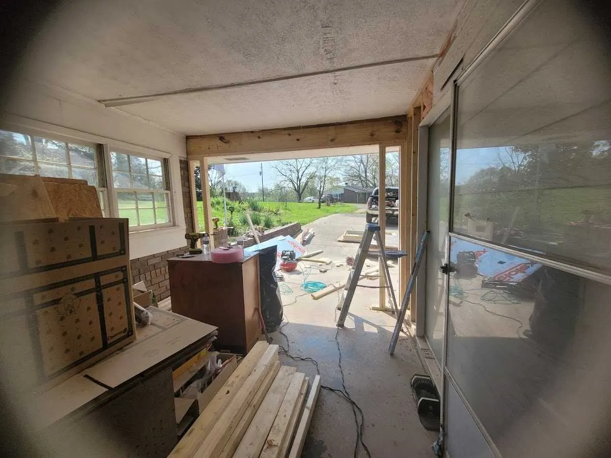 Air movers and dehumidifier for Drying & Dehumidification in Hubbard